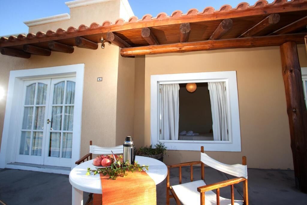 Bungalow, Garden View | Outdoor dining