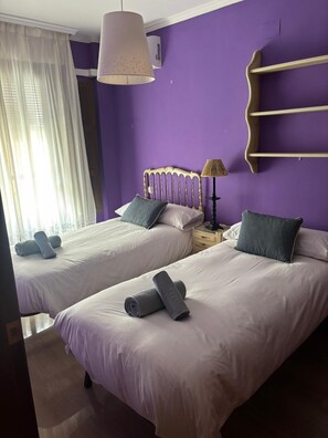 4 bedrooms, iron/ironing board, Internet, bed sheets - Paquita's House (Priego de Córdoba)