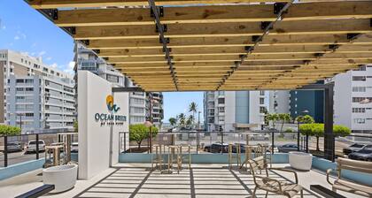 Isla Verde Ocean Breeze | Luxury Beach Suites 2D