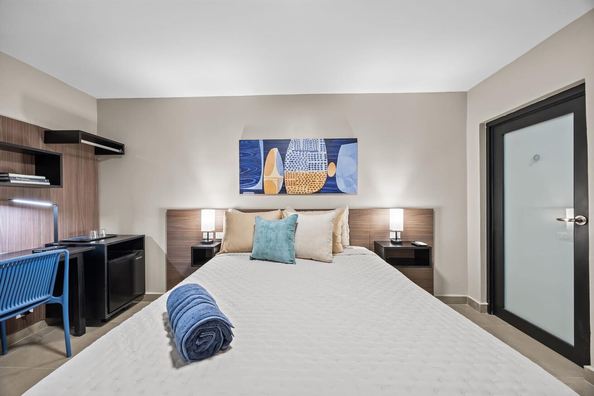 1 bedroom, in-room safe, free WiFi, bed sheets