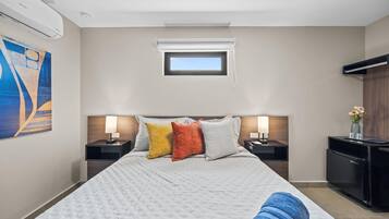 1 bedroom, in-room safe, free WiFi, bed sheets
