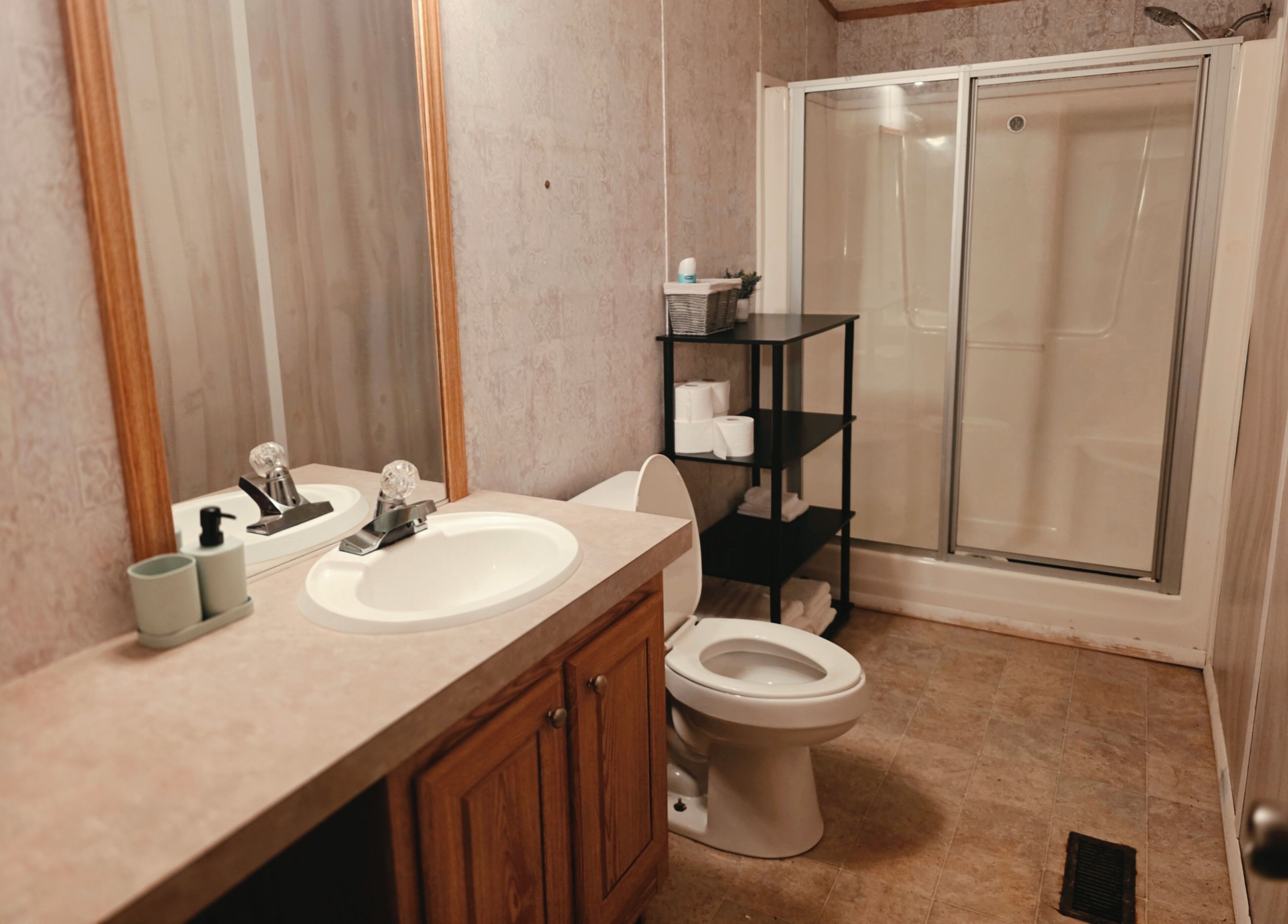 Shower, towels, toilet paper