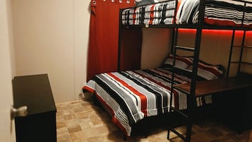 Free WiFi, bed sheets, wheelchair access