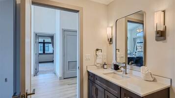 Condo, Multiple Beds, Patio, Mountain View (A-S-W4S305) | Interior