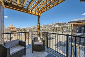 Appartamento, letti multipli, patio, vista montagna (A-S-W4S305) | Vista dalla camera