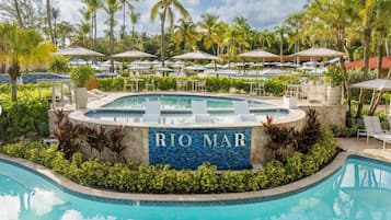 5 outdoor pools, open 9:00 AM to 6:00 PM, pool cabanas (surcharge)