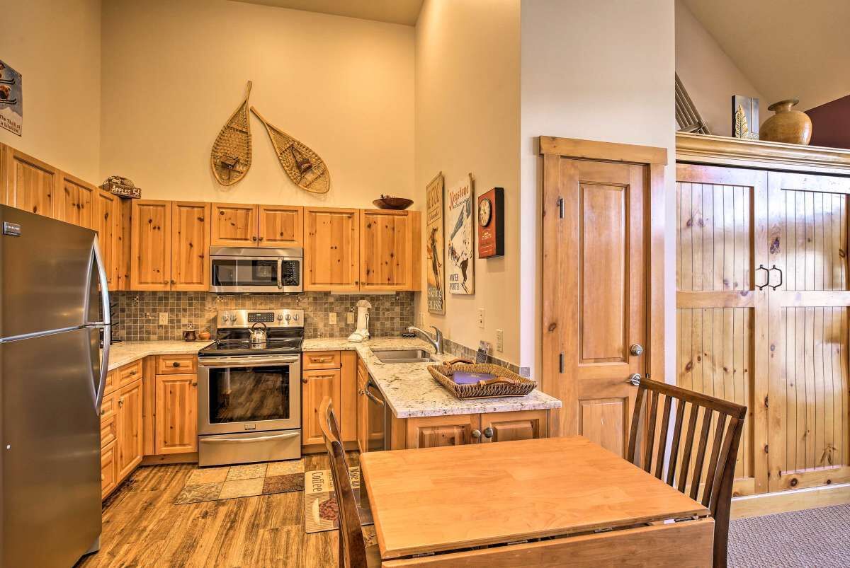Studio Suite, Multiple Beds, Patio, Mountain View (A-K-AZ-ES8632) | Private kitchen