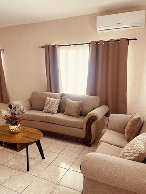 Comfort Apartment | Living area - Apartamento en Plazuela (Cadereyta Jiménez)