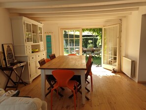 Dining - Vrbo Property (Koksijde)