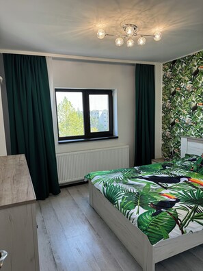 2 Schlafzimmer, Bügeleisen/Bügelbrett, WLAN, Bettwäsche