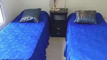 WiFi, bed sheets