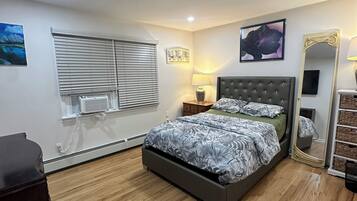 2 habitaciones, tabla de planchar con plancha, wifi y ropa de cama