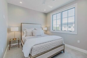 Room - Beautiful 3-bedroom townhome in Pinnacle near AMP in Rogers (Rogers)