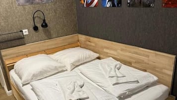 Basic-Doppelzimmer, Stadtblick | Kostenloses WLAN