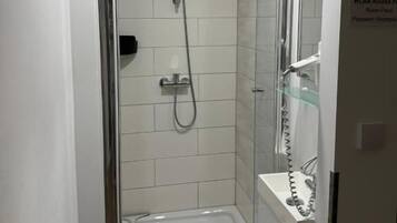 Classic-Doppelzimmer, Stadtblick | Badezimmer