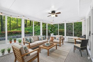 Interior - World cup ready, 5/4 house on 2.4 acres in buckhead (Atlanta)