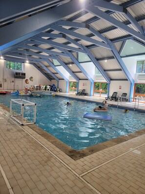Piscine intérieure
