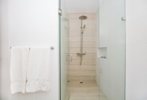Hair dryer, towels - Perfect 3-bedroom condo on 3rd level with elevator in Los Corales
Navio II A-301 (Los corales)