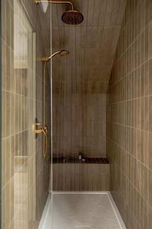 Bathroom - Chalet le rifugio with spa and mountain views (Notre-Dame-des-Bois)