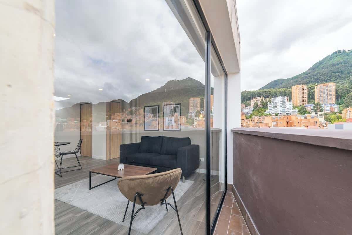 Leilighet, 1 queensize-seng, terrasse, byutsikt (Mambe 1001) | Overnattingsstedets uteområder