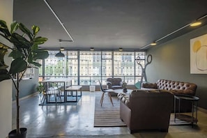 Apartament, diversos llits, pati, vistes a la ciutat (Andino 201) | Interior