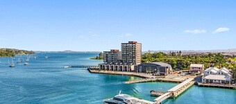Hobsonville 2BR Waterfront Gem with Water Views
