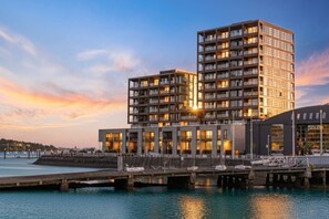 Exterior - Hobsonville 2BR Waterfront Gem with Water Views (Auckland West)