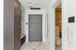 Apartemen Klasik, pemandangan gunung | Interior
