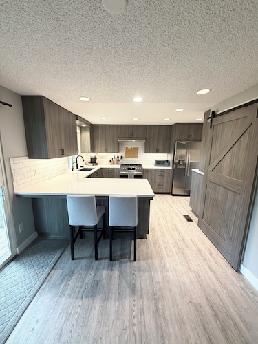Peaceful 3-bedroom house with AC in charming Aloha