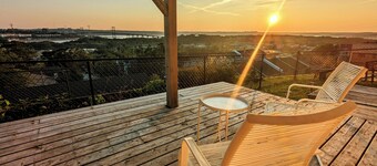 Entire guest suite with a panoramic basin view!