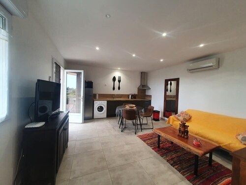 Résidence MINA 4*- Appartement T2 -vue mer-piscine