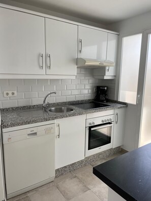 House - 2 Bedroom Top Floor Montain Views (Marbella)