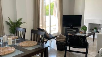 House | 2 bedrooms, Internet