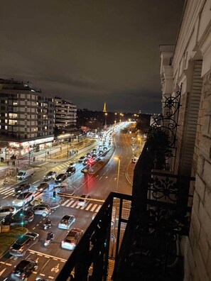 Property grounds - Paris, Suresnes, Foch, La Défense, Étoile, Élysées (Suresnes)