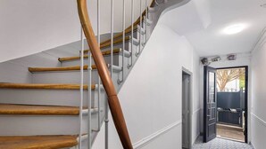 Interior - Stylish Two-Bedroom Apartment in Clamart • Percy Hospital • Eiffel • Paris (Clamart)
