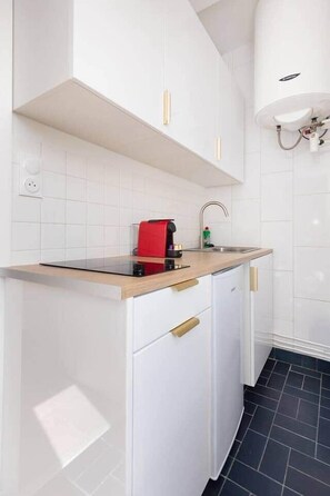Private kitchen - Elegant Apartment in Clamart, Paris, Balard (Clamart)