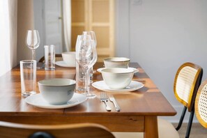 Dining - Elegant Apartment in Clamart, Paris, Balard (Clamart)