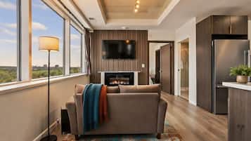TV, fireplace, stereo
