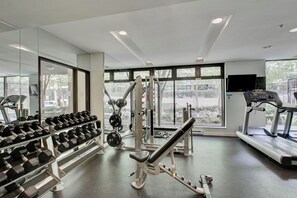 Fitness facility - Yaletown Oasis (Vancouver)