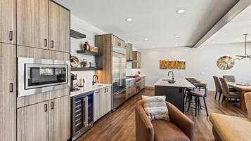 House, Multiple Beds (Keystone Sanctuary 4 Bed 5 Bath HTTH) | Interior