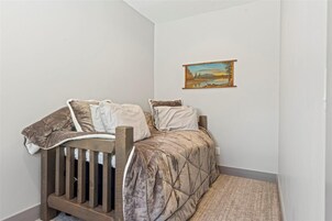 Hús - mörg rúm (Keystone Sanctuary 4 Bed 5 Bath HTTH) | 4 svefnherbergi, ókeypis þráðlaus nettenging
