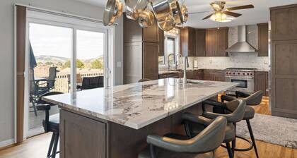 Heated pool, views, chef`s kitchen, 3 levels
