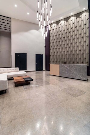 Interior -  SKHomes, modern apartment with city views (Nairobi)