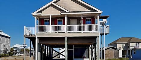 Studio (3 Bedrooms) | Front of property