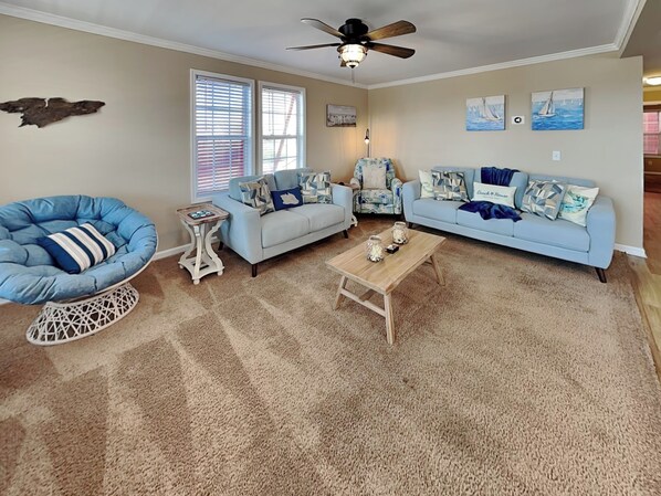Studio (3 Bedrooms) | Property amenity