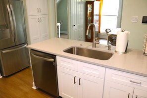 Interior - Studio Mins Walk to DT OAK PARK (Oak Park)