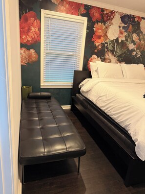 3 bedrooms, WiFi, bed sheets - World Cup Rental Near Mercedes-Benz Stadium Renovated 3BR Atlanta Home (Atlanta)