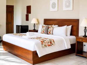 Suite superior, 1 cama King size, balcón, vista a la ciudad | Ropa de cama de alta calidad y camas Select Comfort 