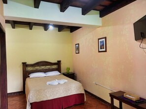 Habitació doble Deluxe, vistes al jardí | Wifi gratuïta 