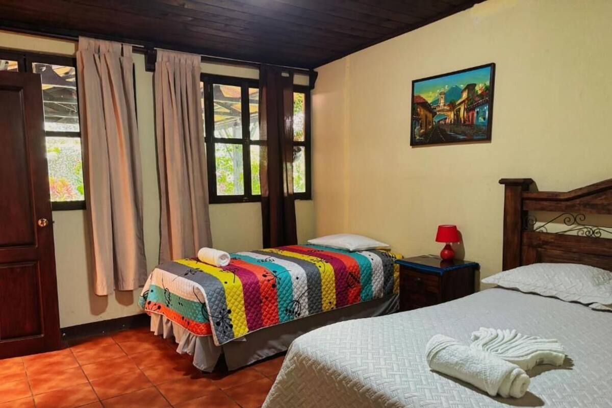 Twin Room | Free WiFi
